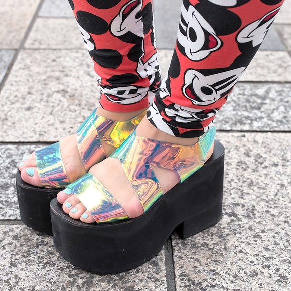 UNIF Vapor Platform Sandals - Picture 3 of 4